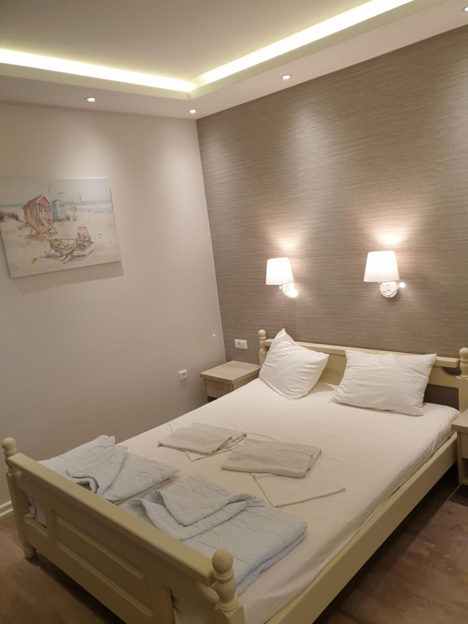 Apartments Srzentic Petrovac ภายนอก รูปภาพ