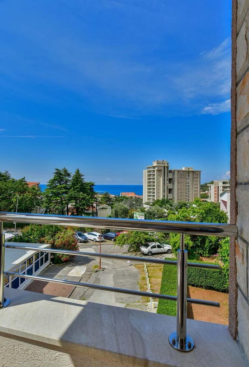 Apartments Srzentic Petrovac ภายนอก รูปภาพ