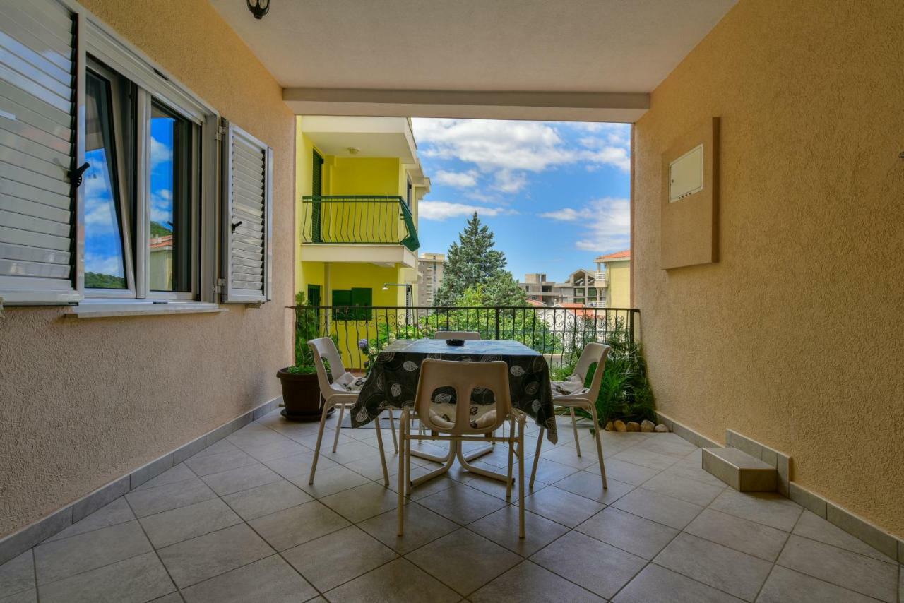 Apartments Srzentic Petrovac ภายนอก รูปภาพ